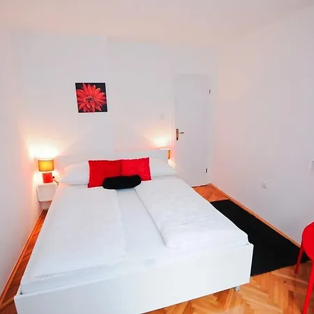 Apartment Mb